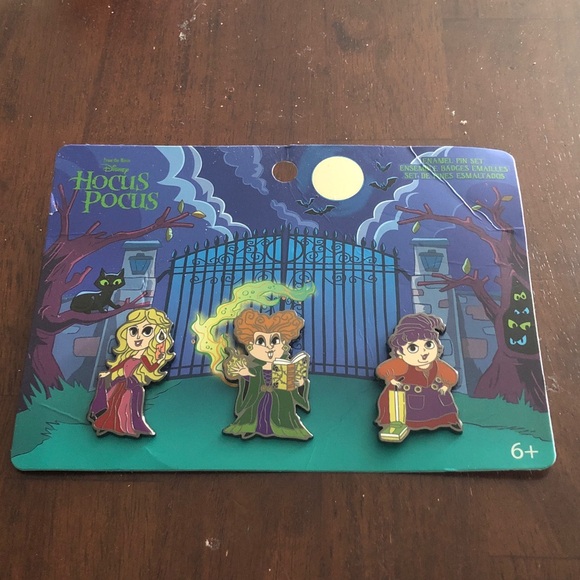 Loungefly Jewelry - Loungefly Hocus Pocus Brooch Set - Multicolor